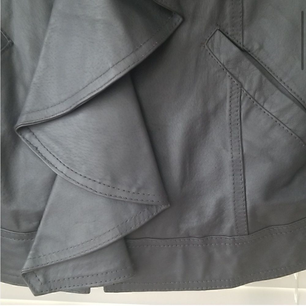 Genuine Leather Motorcycle Jacket, size 6 - Picture 6 of 11